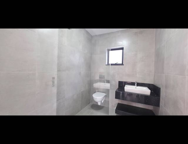 2 BEDROOM APARTMENT FOR SALE IN ESCOMBE
